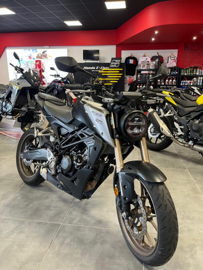 HONDA CB125R / CB 125 R - SAINT-MALO