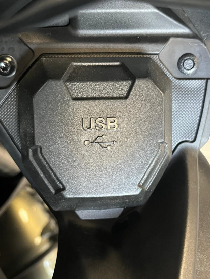 KAWASAKI VERSYS 650 - SAINT-MALO