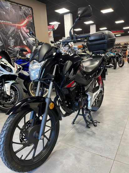 HONDA GLR 125 - SAINT-MALO