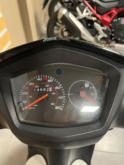 PEUGEOT KISBEE 50 - SAINT-MALO