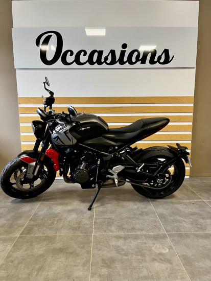 TRIUPH TRIDENT 660 - SAINT-MALO