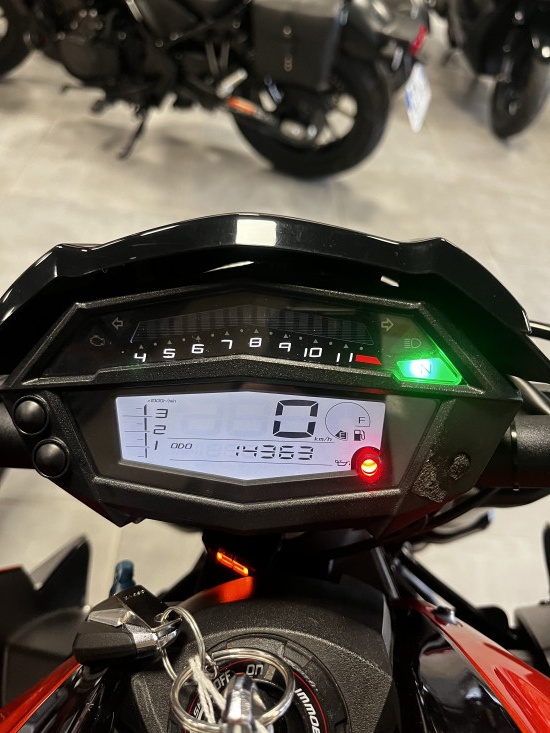 KAWASAKI Z1000 - SAINT-MALO