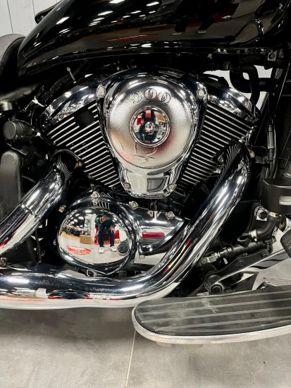 KAWASAKI VN 900 - SAINT-MALO