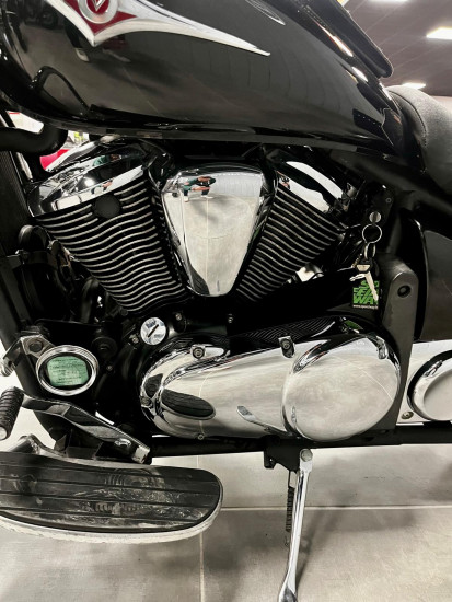 KAWASAKI VN 900 - SAINT-MALO