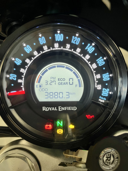 ROYAL ENFIELD SUPER METEOR 650 - SAINT-MALO