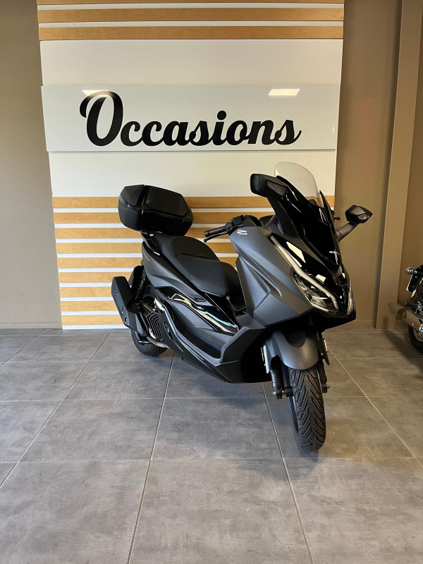 HONDA - CBR1000SP 30EME ANNIVERSAIRE CHAVE MOTOS  VALENCE 